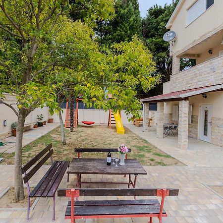 Apartments Lorena ปริฟลากา ภายนอก รูปภาพ