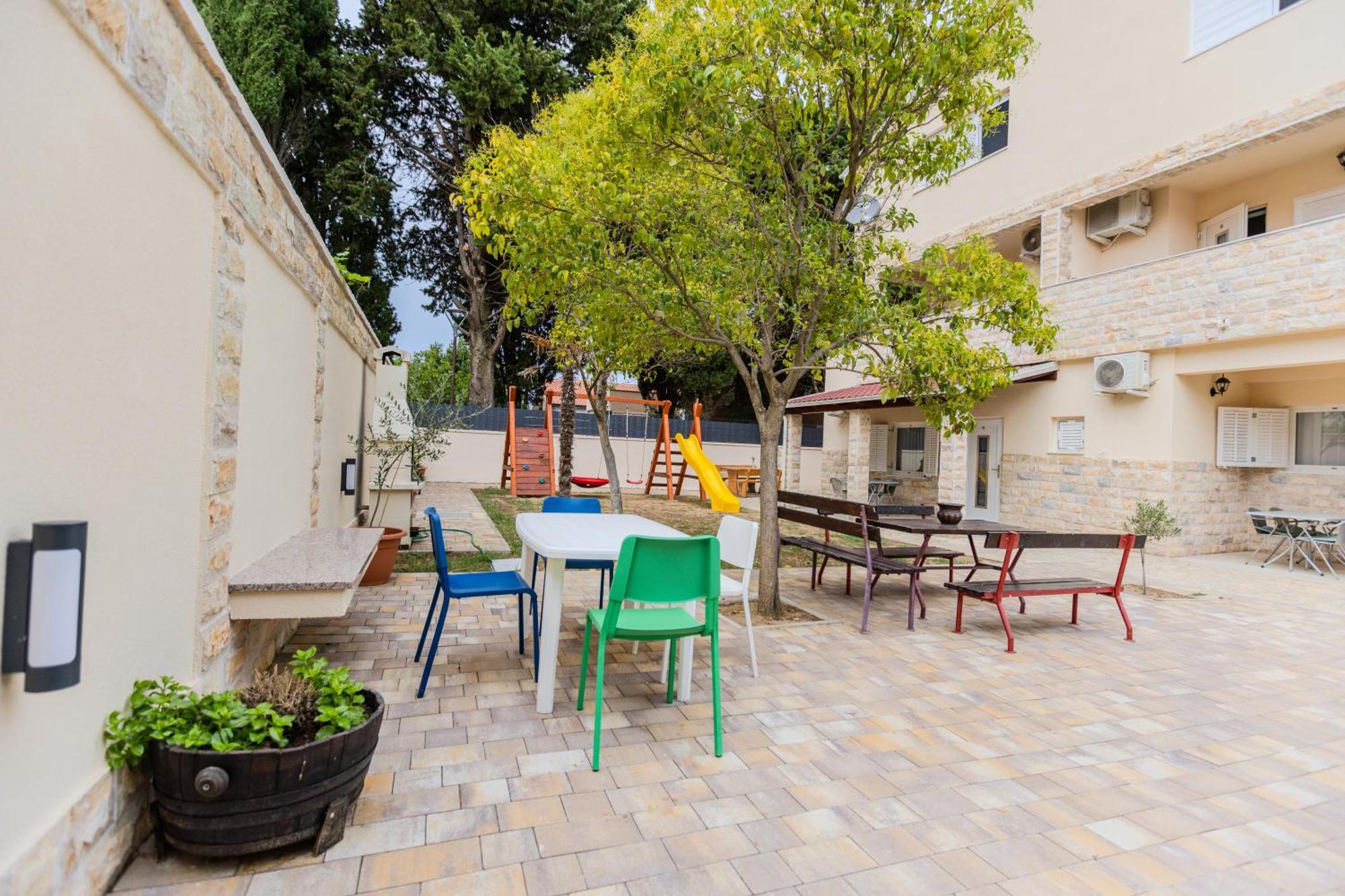 Apartments Lorena ปริฟลากา ภายนอก รูปภาพ