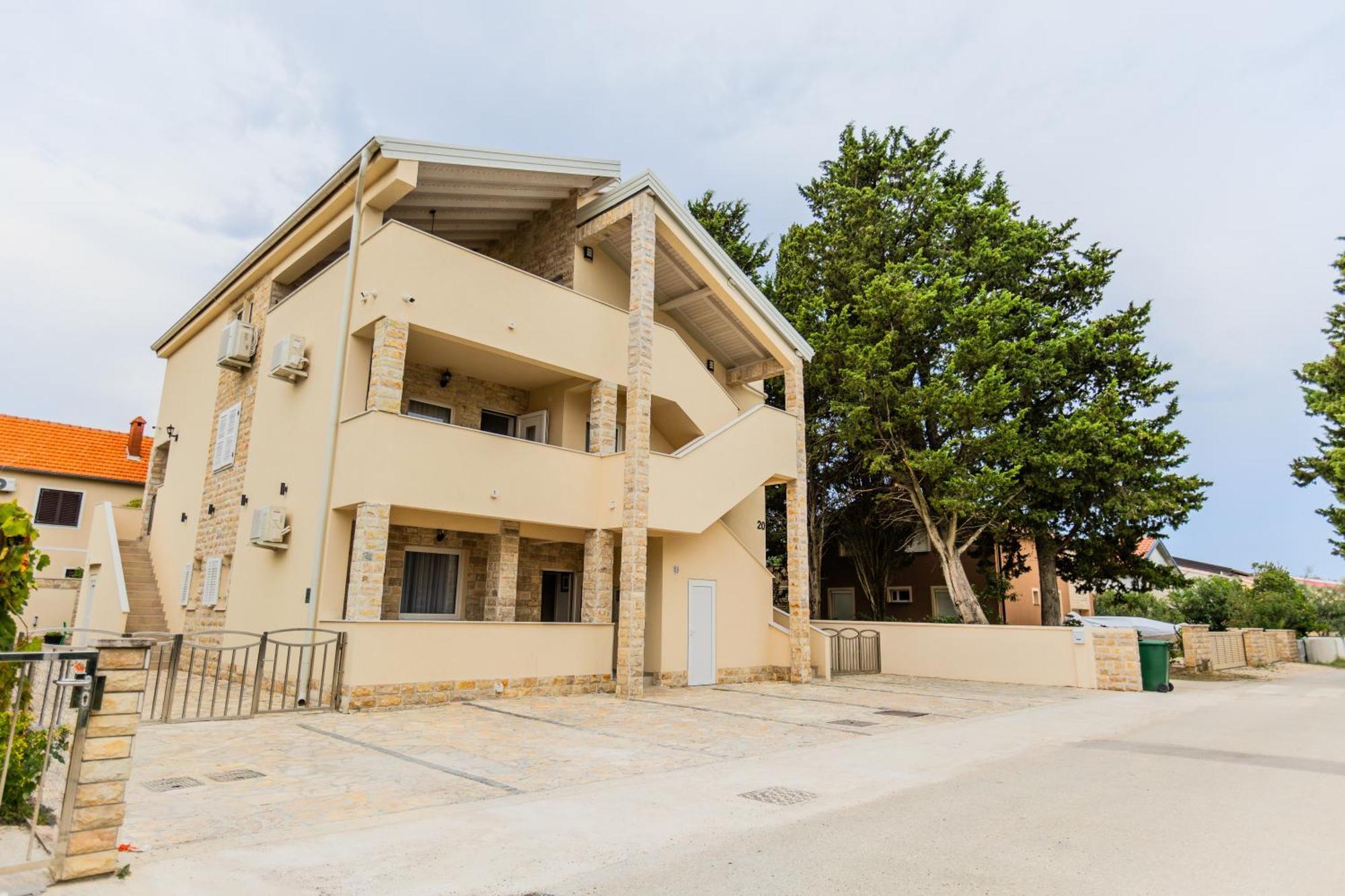 Apartments Lorena ปริฟลากา ภายนอก รูปภาพ