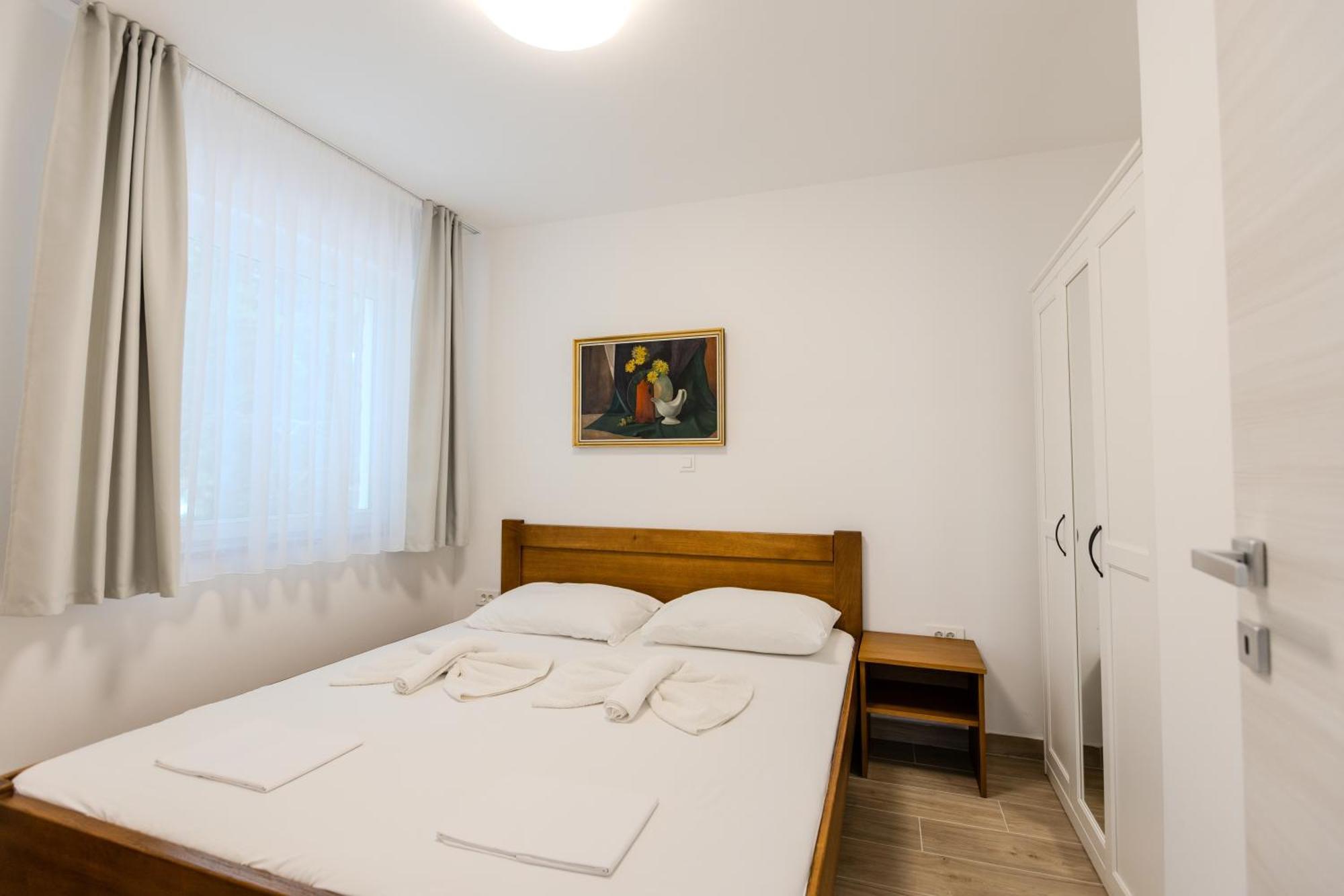 Apartments Lorena ปริฟลากา ภายนอก รูปภาพ